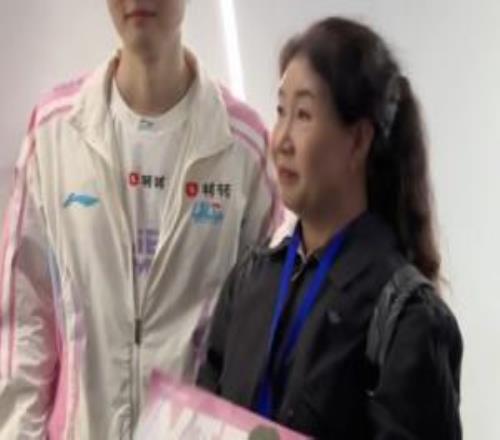 曼联官方宣,裁减,人基础上再,乐鱼足球,足球比赛数据,足球赛事资讯,足球赛事信息,足球赛事平台